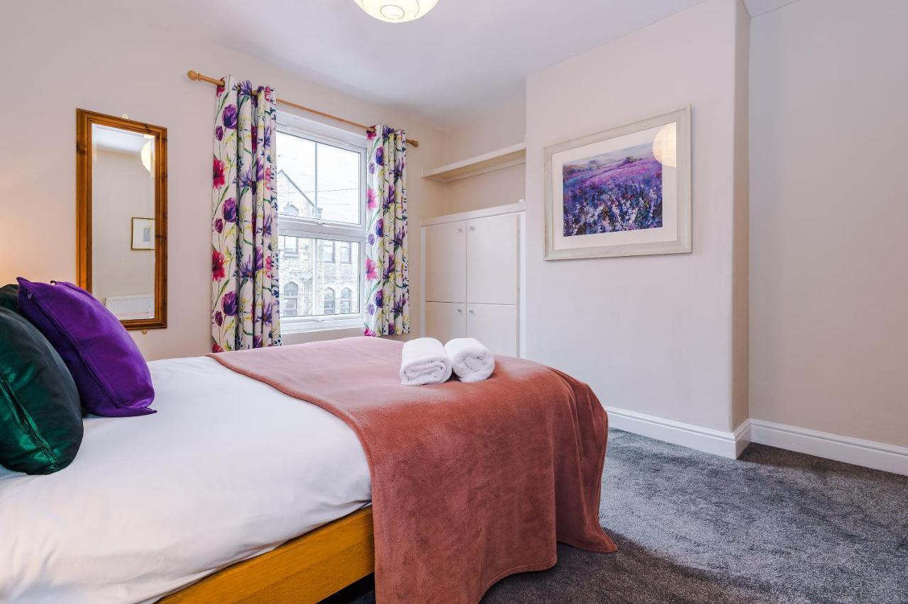 Cosy House With Garden & Parking, Sheffield Villa Buitenkant foto